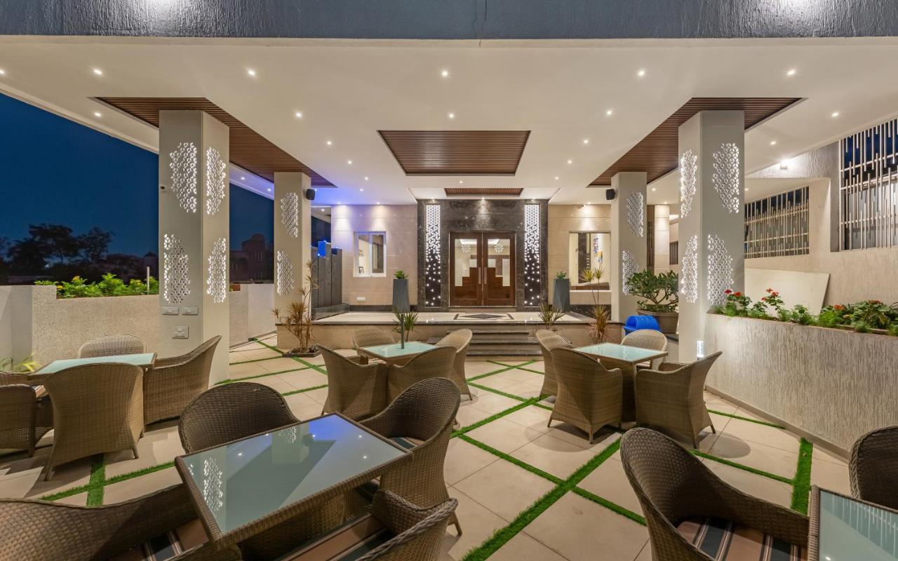 Grand Regal Hotel Chandoli Eksteriør billede