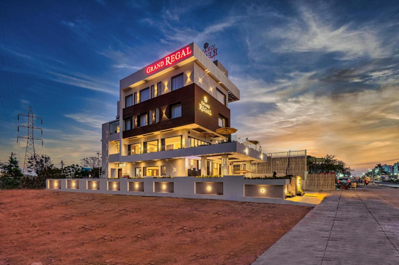 Grand Regal Hotel Chandoli Eksteriør billede