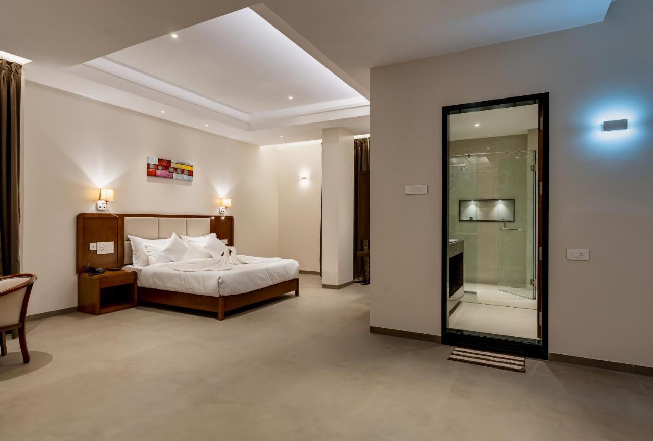 Grand Regal Hotel Chandoli Eksteriør billede