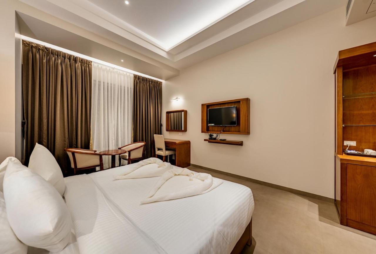 Grand Regal Hotel Chandoli Eksteriør billede