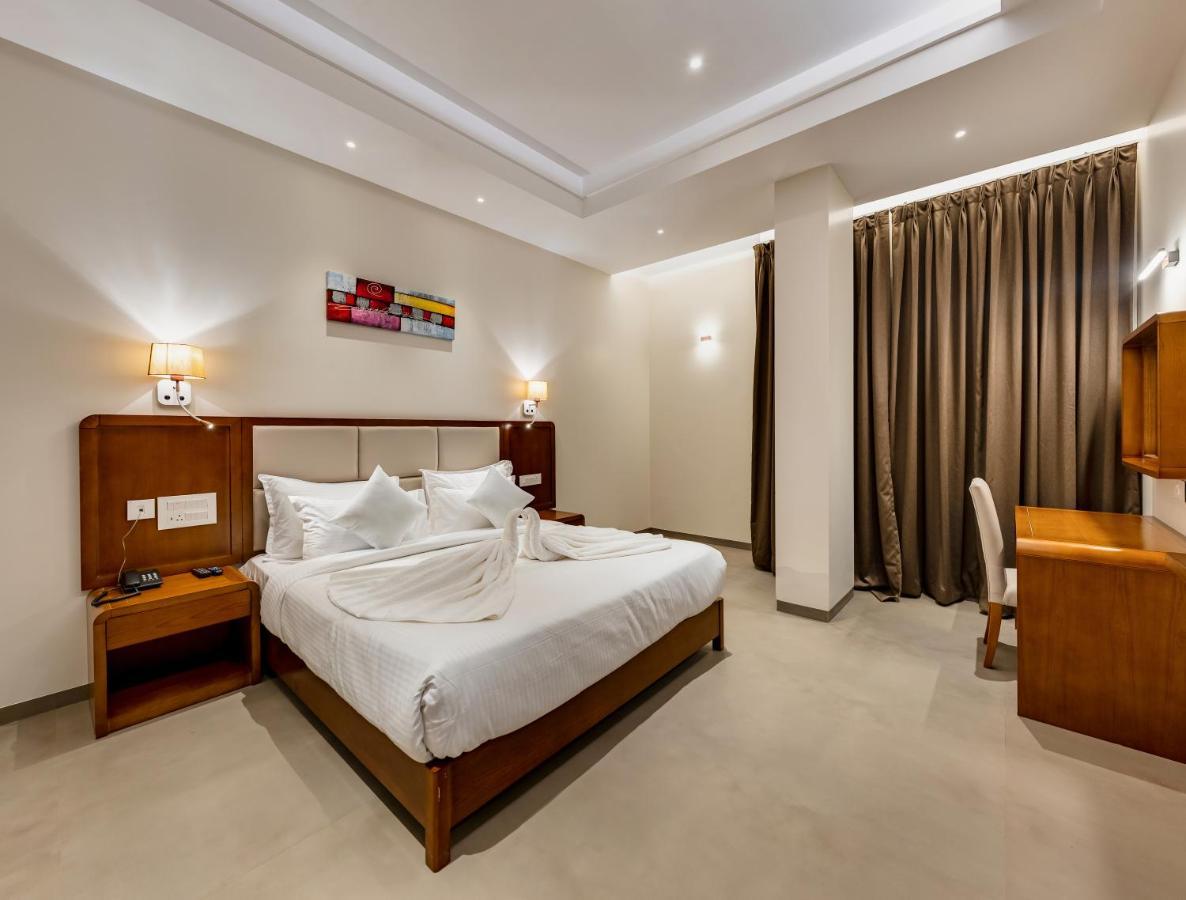 Grand Regal Hotel Chandoli Eksteriør billede