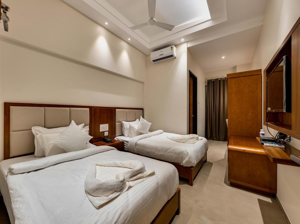 Grand Regal Hotel Chandoli Eksteriør billede